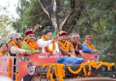 भाजपा मेयर प्रत्याशी सौरभ थपलियाल के रोड शो में उतरा जन सैलाब