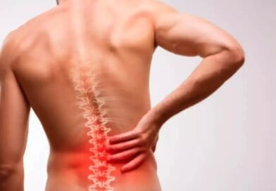 बिना दवाइयों के पाना चाहते हैं कमर दर्द से राहत, अपनाएं ये आसान घरेलू उपाय