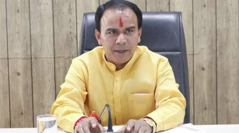 एक दर्जन प्राथमिक विद्यालयों का होगा पुनर्निर्माण- डाॅ. धन सिंह रावत