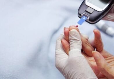 क्या लो ब्लड शुगर हाई ब्लड शुगर से ज्यादा खतरनाक है? आइये जानते हैं क्या कहते हैं स्वास्थ्य विशेषज्ञ