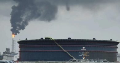 वैश्विक ऊर्जा आपूर्ति पर गहरा खतरा