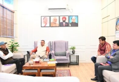 कृषि मंत्री गणेश जोशी ने कृषि एवं उद्यान विभाग के अधिकारियों के साथ की समीक्षा बैठक