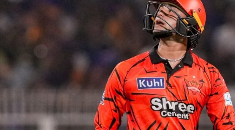 अभिषेक शर्मा पर आईपीएल आचार संहिता उल्लंघन हेतु जुर्माना