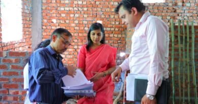 गरुड़चट्टी-नीलकंठ मोटर मार्ग का पैचवर्क हर हाल में 15 मई तक पूरा करें अधिकारी— डीएम