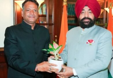 राज्यपाल से मिले मुख्य विकास अधिकारी अरविंद कुमार पांडेय राज्यपाल से मिले मुख्य विकास अधिकारी अरविंद कुमार पांडेय