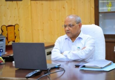 चारधाम यात्रा मार्गों पर एमआरपी से अधिक वसूली बर्दाश्त नहीं, होगी सख्त कार्रवाई : आयुक्त