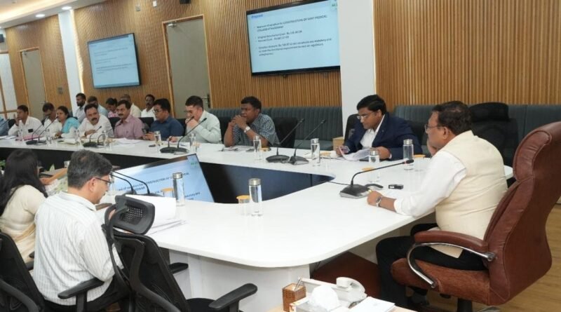 व्यय वित्त समिति की बैठक में कई महत्वपूर्ण प्रस्तावों को मिली मंजूरी