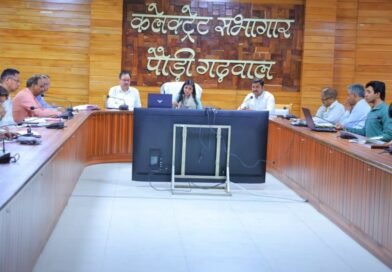हरेला महाअभियान की तैयारियों में जुटा प्रशासन, 16 जुलाई से जनसहभागिता के साथ शुरू होगा व्यापक पौधरोपण अभियान हरेला महाअभियान की तैयारियों में जुटा प्रशासन, 16 जुलाई से जनसहभागिता के साथ शुरू होगा व्यापक पौधरोपण अभियान