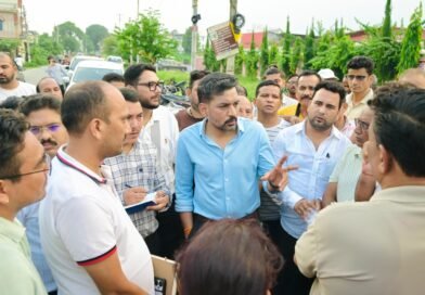 बालावाला क्षेत्र में सिंचाई एवं जनसमस्याओं पर जिलाधिकारी के कड़े निर्देश बालावाला क्षेत्र में सिंचाई एवं जनसमस्याओं पर जिलाधिकारी के कड़े निर्देश