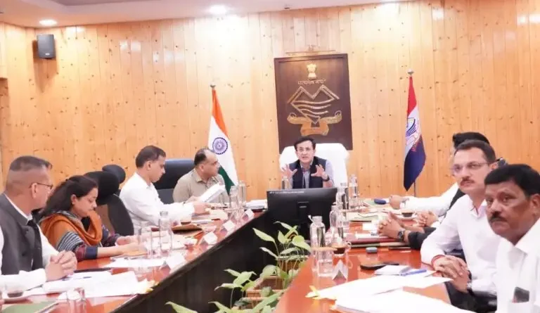 उत्तराखंड में सुरक्षा को लेकर DGP दीपम सेठ सख्त, चारधाम से चुनाव तक अलर्ट उत्तराखंड में सुरक्षा को लेकर DGP दीपम सेठ सख्त, चारधाम से चुनाव तक अलर्ट