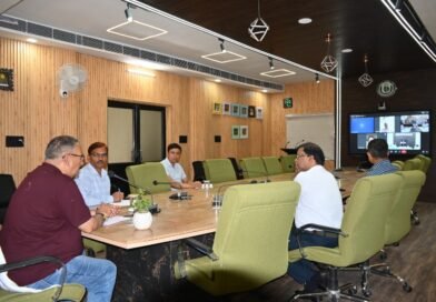 कैबिनेट मंत्री गणेश जोशी ने वीडियो कॉन्फ्रेंसिंग के माध्यम से की श्री केदारनाथ धाम यात्रा व्यवस्थाओं की समीक्षा कैबिनेट मंत्री गणेश जोशी ने वीडियो कॉन्फ्रेंसिंग के माध्यम से की श्री केदारनाथ धाम यात्रा व्यवस्थाओं की समीक्षा