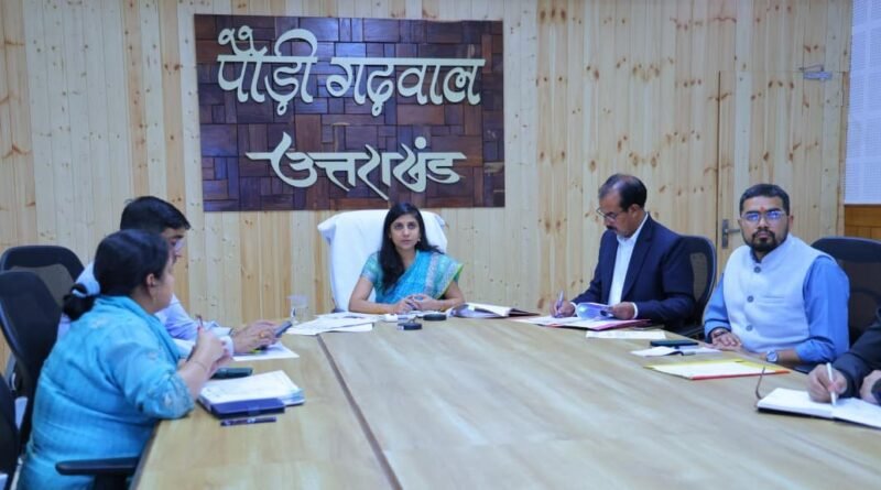 मुख्यमंत्री के निर्देशों के क्रम जनपद की सड़कों को गड्ढामुक्त करने हेतु चलाया जाएगा अभियान मुख्यमंत्री के निर्देशों के क्रम जनपद की सड़कों को गड्ढामुक्त करने हेतु चलाया जाएगा अभियान