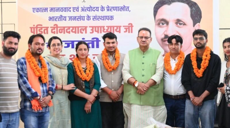 मंत्री गणेश जोशी ने एमपीजी कॉलेज मसूरी के छात्रसंघ चुनाव में एबीवीपी के विजयी प्रत्याशियों को दी जीत की बधाई