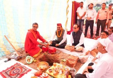 मुख्य सचिव ने किया आईआईएम काशीपुर के देहरादून कैंपस का भूमिपूजन मुख्य सचिव ने किया आईआईएम काशीपुर के देहरादून कैंपस का भूमिपूजन