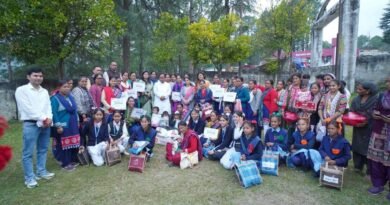 पोषण माह के समापन पर आंगनबाड़ी कार्यकर्त्रियों को किया सम्मानित पोषण माह के समापन पर आंगनबाड़ी कार्यकर्त्रियों को किया सम्मानित